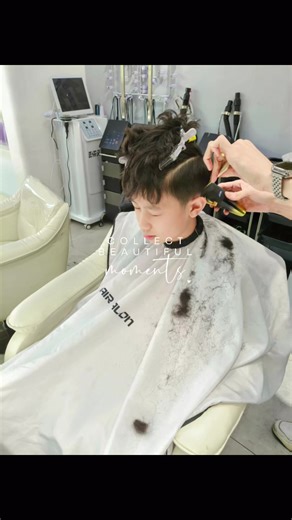 Low Susanti (@low.susanti)’s videos with Left and Right (Sped Up Version) - sped up nightcore