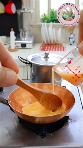 MINI TINY COOKING EGG AND 🍟 #miniaturecusina #asmrcooking #shorts