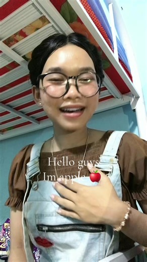 Hello guys helpp apple me one ☝️ #apple