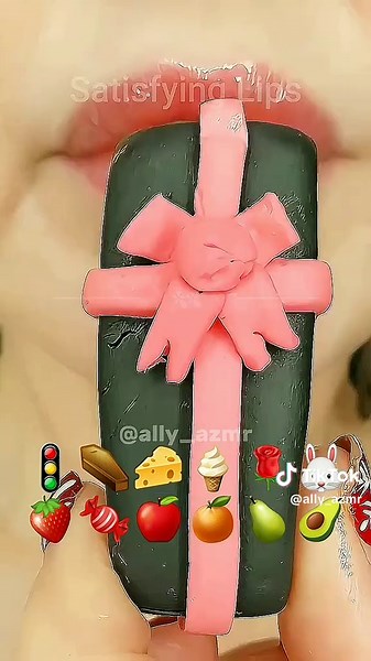 𝐚𝐥𝐥𝐲🪼 (@ally_azmr) - Satisfying Mukbang ASMR Experience