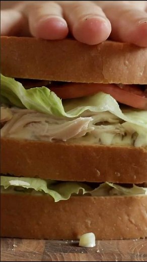 This Chicken Club Sandwich is Everything You Want in One Bite 🤤🥪 ‪@stefsdinner‬