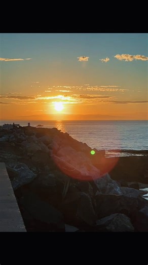 Grateful Gemini (@gratefulgemini)’s videos with Falling into Love - Raya