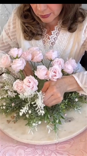 Let’s create a stunning floating floral arrangement! Perfect to add to any vase or use as a centerpiece! 🌷💐 | Olivia's Romantic Home DIY