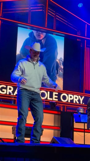 The viral “Choosin’ Texas” dance created by @lanegorrell10 has officially made its way to the Grand Ole Opry stage tonight during Conservation Aid. 👀 Lane, an Oklahoma farmer, was tending to his cattle when he started dancing to @ellalangleymusic’s now first-ever Billboard Hot 100 hit “Choosin’ Texas” — and the rest is history. #EllaLangley #EllaLangleyMusic #ChoosinTexas #LaneGorrell #CountryMusic | Music Mayhem