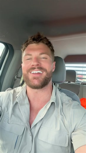 Logan Drake on Instagram: "Sweatin like a dawg"