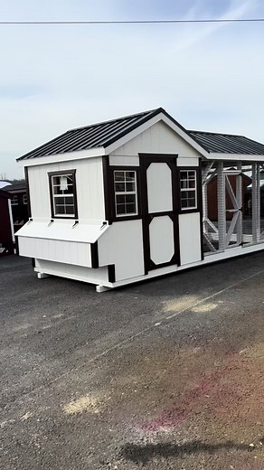 Amish-Made Fully Assembled Chicken Coops - Discover Unique Designs!
