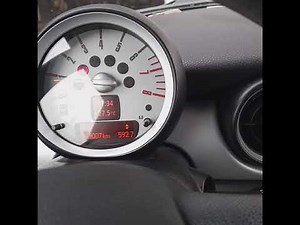 Cómo resetear el sensor de neumáticos en el Mini