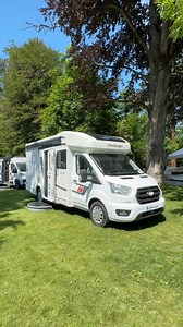 Challenger 270 Breake Edition: Semintegrale di taglia media, ritorna nei listini Challenger con questa soluzione piuttosto singolare, se non unica. Il 270 Break Edition si fa notare infatti per gli inconsueti letti singoli basculanti, che scendono in maniera indipendente. Questi sono gli unici letti sempre pronti del veicolo, perché al posto della zona notte posteriore è stato creato un grande bagno... ampio, arioso e conviviale il living, con la sempre apprezzata dinette face-to-face a due diva