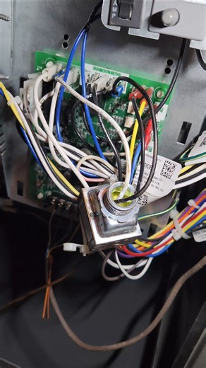 transformer install #hvac #hvactechnician #hvaclife #hvacmaintenance #hvacsystem #hvacrepair #shorts