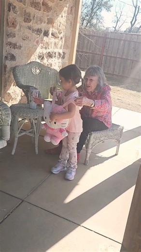 Great grandma Patsy and Lily #zeschfamily