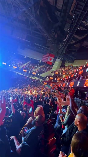 WWE Raw New Years! CM Punk vs Seth Rollins