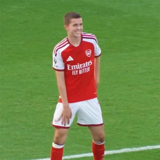 Daniel McCarron's Arsenal U21 DEBUT vs Boreham Wood FC 🔴⚪ | 16 Year Old Centre Back #Arsenal #u21