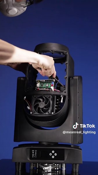 Disassembling the Laser 300 Beam with Carbon Fiber Body