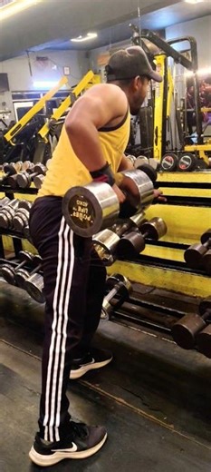 back workout 🔥 #motivation #youtubeshorts #shorts #bodybuilding