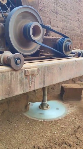 Clay Extraction Quarry Cutting Raw Material into Blocks