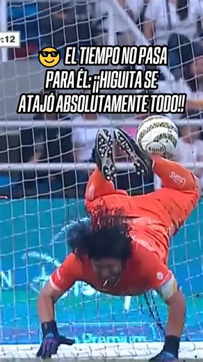 ESPN Colombia on Instagram: "Higuita sacó de todo y fue figura 🧤🧱 Impresionante actuación del guardameta, quien se atrevió a hacer de nuevo hasta el 'Escorpión' 🦂. ▶️ Mira "Capitanes Legendarios" en el Plan Premium de #DisneyPlus."