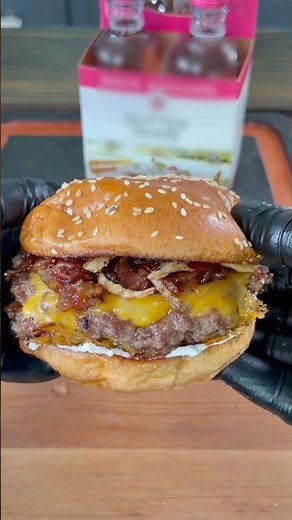 Jalapeño Peach Bacon Jam Burgers