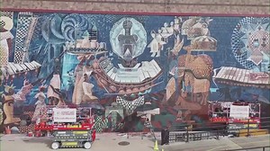 Airbus A380, world's largest jetliner, lands at Bush Intercontinental