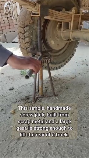Homemade Screw Jack Lifts a Truck