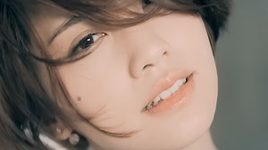 Rainie Yang 杨丞琳 - 重新认识我 S. H. E. MV [4K60帧|杜比视界|Hi-Res修复]