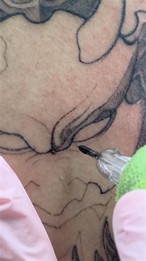 GIRIN on Instagram: "WIP @ink_avenue 🇺🇸 Feb Washington, D.C, New York, Chicago Booking Open If you want to get a tattoo from me, please contact me via DM Booking Instagram Direct message Please include. 1. Name/age 2. size in cm 3. Placement (send me picture) 4. reference image 5. Subject or theme for tattoo 6. Your available dates Thank you :)"