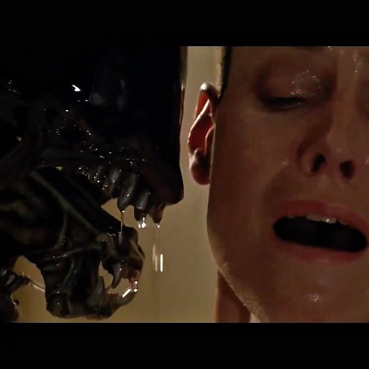 Ripley VS Xenomorph