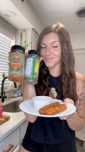 🧀 STRING CHEESE WEEK, DAY 1!!“THE ITALIANO”Mozz sticks seasoned with our Rosemary Beef rub and our Truffle Hunter SPG, served with a spicy marinara with our Worth A Squirt Garlic Hot Sauce. HELLO, FLAVOR!! #mshnation #reels #bbq #pitmaster #smoker #cheeselover #cheesepull | MeatSoHorny