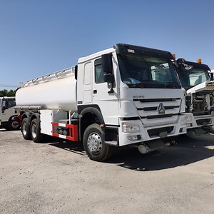 [Hot Item] Gas Oil Tanker Trucks 15000L 20000 Liters Fuel Tank Truck Low Price for Sale