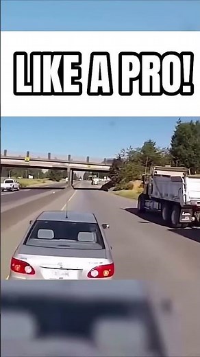 Master Highway Merging with This Easy Guide! #DrivingTips #RoadSafety