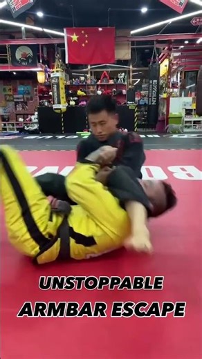 🦾 UNSTOPPABLE Armbar Escape! ---- #bjj #jiujitsu #mma