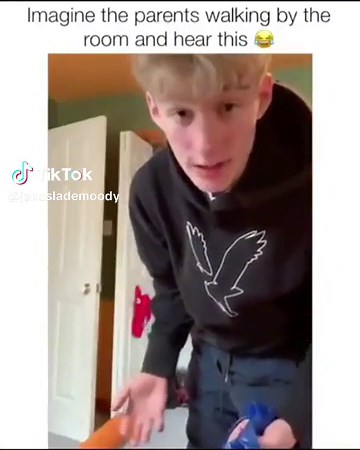 The fart is what got me 💀 #gymfail #rubberband #oof #funnyaf #perfection #ouch #ohshit #fart #fart #ohyeah #fail #hetried #oof #painful #band #blooper