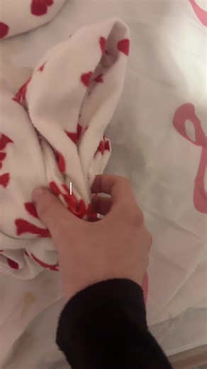 #viral #fyp #uggs #fypシ゚ #fypシ゚viral🖤tiktok 🥥🐚🤍⭐️💚🐬🐞❤️🩵❤️