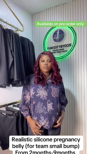 Silicone pregnancy belly is made of 100% silicone with cotton filling, has a real look, and feels astonishingly life-like, it’s comfortable for long time wear. It’s breathable, stretchy and supports the belly in the correct position. It will hold to your skin, you will feel like it has become one with you. non‑sticky, environmentally friendly, odorless, durable, flexible and easy to use.Highly fit, the thinning edge will not be warped, and it is natural and anti‑shake. Suitable to Use extensivel