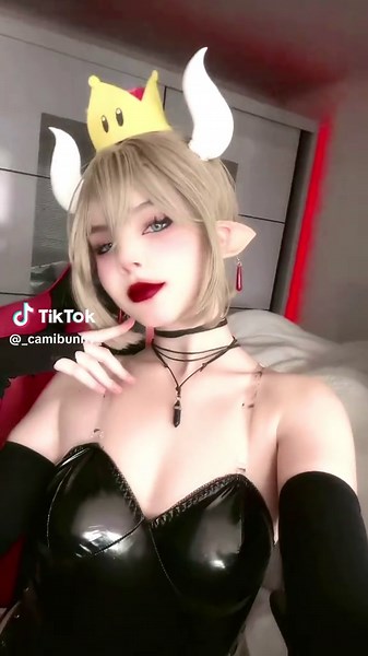 Exploring Bowsette Cosplay: A Mario Universe Twist