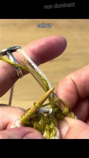 How to catch floats in Continental #Knitting