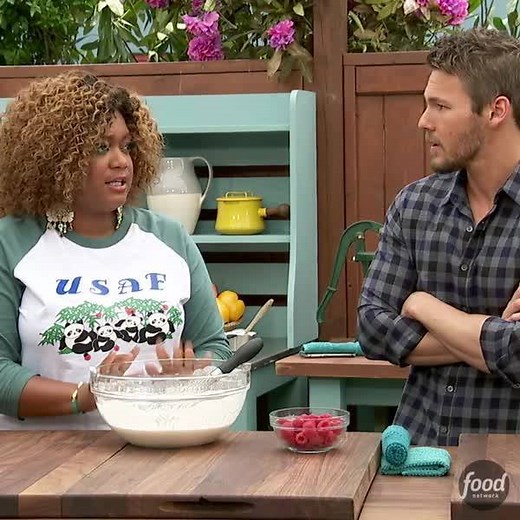 Sunny Anderson uses PANCAKE BATTER to make her Fruit Clafoutis (with chocolate chips!) 😍 Watch Sunny on #TheKitchen > today @ 11a|10c Save the recipe: https://foodtv.com/2YtrNiN! | Food Network