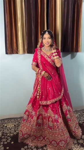 khushi makeover🧿 on Instagram: "Soft natural make up look 🪞 #makeupartist #makeup #indoremakeupartist #naturalmakeup #trendingsongs #bridalmakeup #viral #glam"