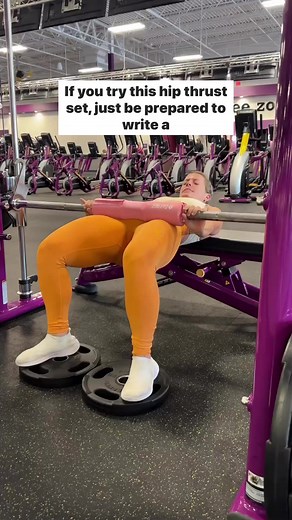 When I say you’re going to🔥DESTROY🔥 your glutes with this hip thrust superset… I mean don’t come for me if you can’t sit down in two days. If you’re using my current 6 days workout split (a link to that is in the bio) -use this superset in place of “hip thrusts” for your two lower body days and watch the glute growth unfold! Hip Thrust Superset: 1. Full ROM 1/4 Has Thrust: more glute focus less quad/hamstring (10-12 reps) 2. Pulses: all glute after they’ve already been burned out (10-12 reps) 