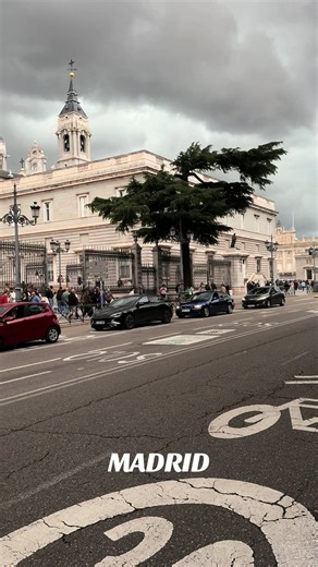 Madrid travel guide 2026: top sights, tips and neighborhoods