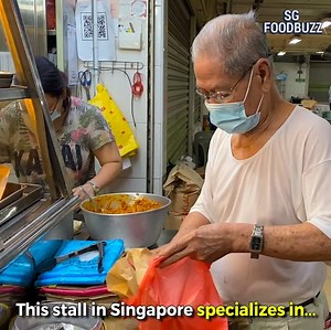 422K views · 5.4K reactions | Crispy curry puff with flavourful filling is the way to my heart!  IG  https://www.instagram.com/sg.foodbuzz/ | SG FoodBuzz | Facebook