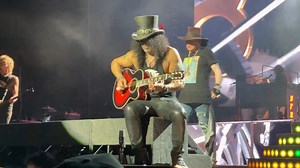 Guns N' Roses, Patience live 2021 | Guns n' f 'n Roses.It - Nightrain Italia Fanpage