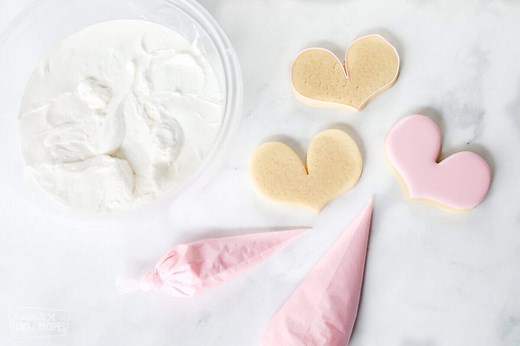Learn How to Decorate Cookies Like a Pro With This Royal Icing Recipe