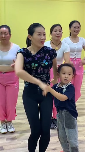 Dance Routine for Kids: Fun Moves to Enjoy Together