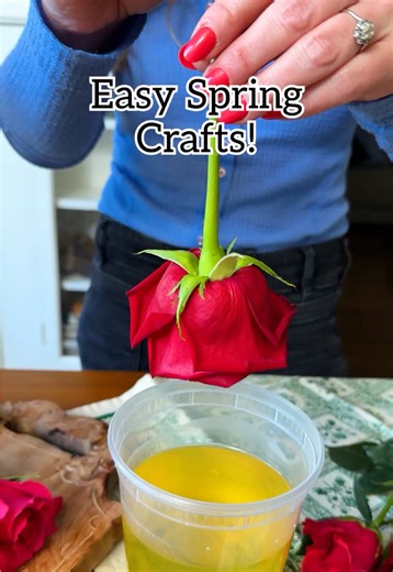 Easy Spring Crafts! 🎨 Beautiful creations to try just in time for spring! #craftideas #spring #flowers #crafts #artsandcrafts