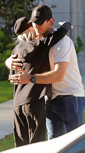 20K views · 220 reactions | Chris Pratt, Anna Faris Share Reunion Seven Years After Finalizing Divorce | Stephine Harder1 | Facebook