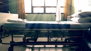 California woman fakes cancer, forges notes to avoid prison