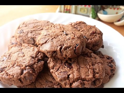 How to Make Double Chocolate Cranberry Cookies | Simply Bakings