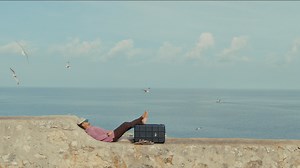 The Travelers Brand: Expedia Agency: Wieden Kennedy Portland Director: Kim Gehrig Production Company: Somesuch & Co DoP: Emmanuel Lubezki Editorial Company: Cosmo Street Editor: Tom Lindsay Sound Company: Lime Studios Released: July 2023 | advert.ge