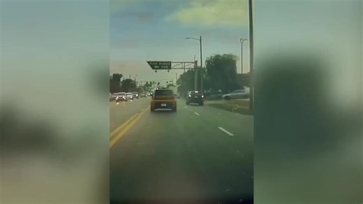 CAUGHT ON DASHCAM: Part of street sign falls into traffic in Decatur - NewsBreak