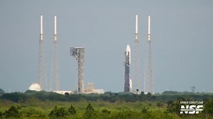 United Launch Alliance 's Atlas V 551 rocket rolling from the Vertical integaration Facility to Space Launch Complex 41 at the Cape Canaveral Space Force Station ahead of launch on the Kuiper 1 mission for Amazon, currently scheduled for tomorrow, April 9th, with the 2 hour launch window opening at 7 p.m. EDT (23:00 UTC) | NASASpaceflight.com